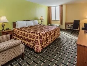 Days By Wyndham Conference Center Hotel Danville