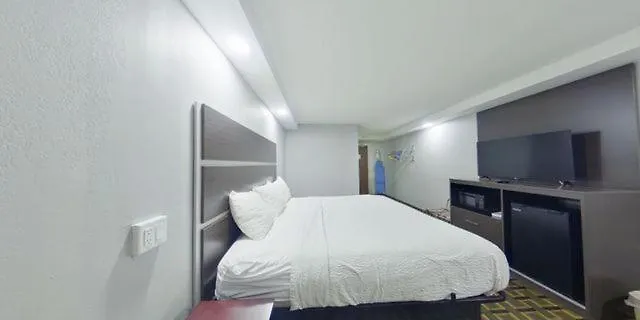 Hotel Days By Wyndham Conference Center