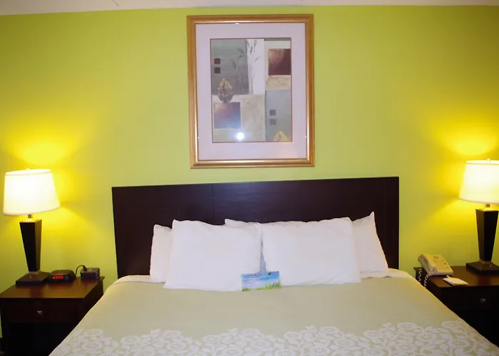 Days By Wyndham Conference Center Hotel 2*