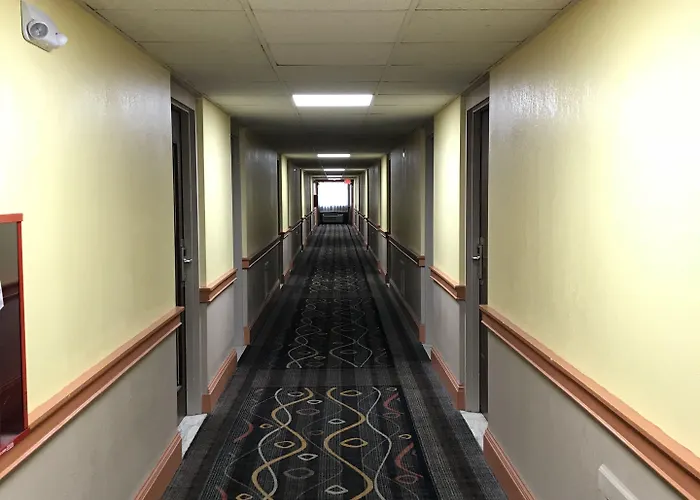 Hotel Days By Wyndham Conference Center